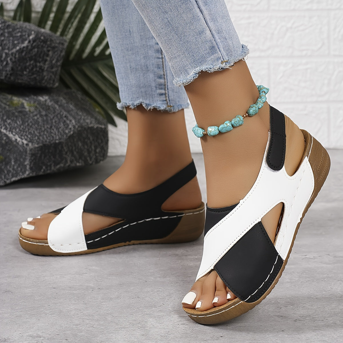 Laura™ - Stylish Supportive Orthopedic Sandals