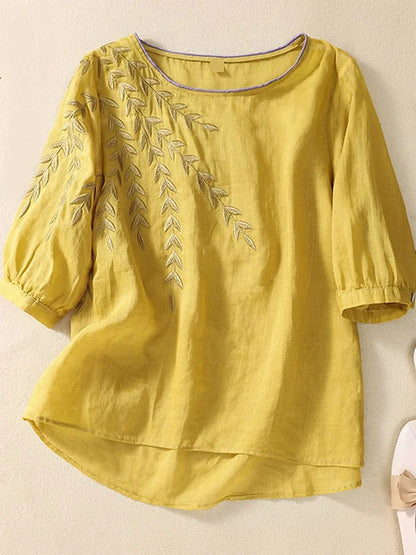 Gianna – Stylish embroidered linen top