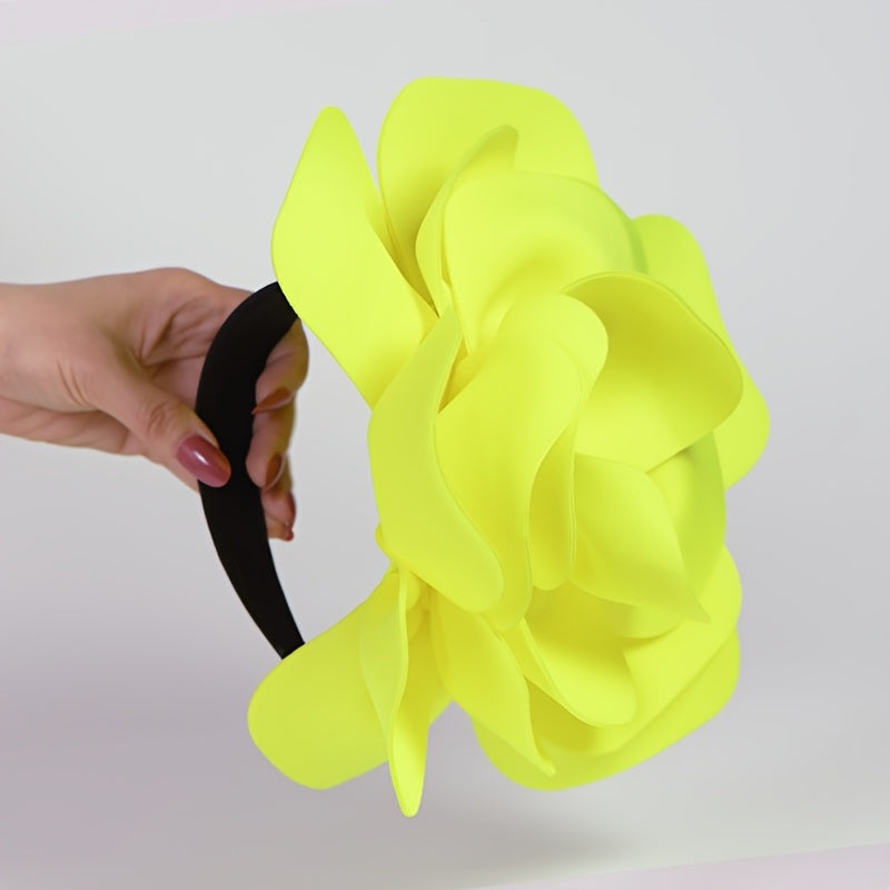 Headpiece – Bold Design & Statement Floral Accent