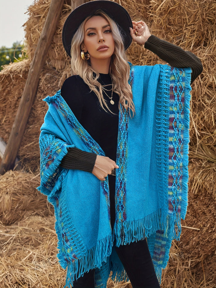 Hooded Cape – Geometric Pattern & Soft Comfortable Fit