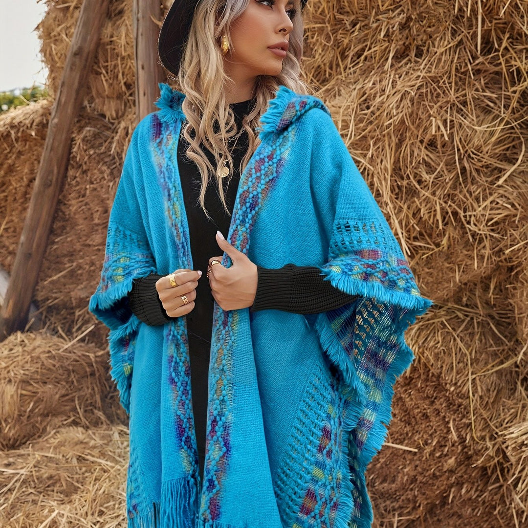 Hooded Cape – Geometric Pattern & Soft Comfortable Fit