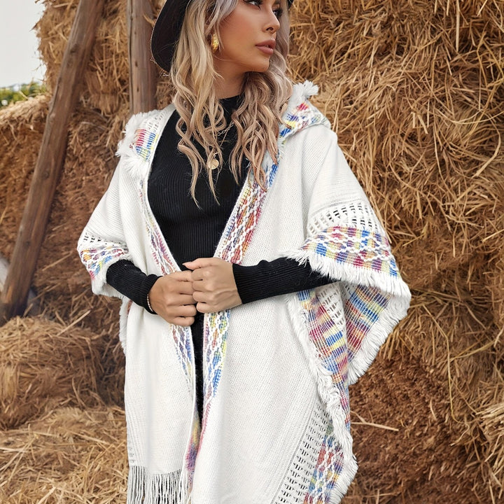 Hooded Cape – Geometric Pattern & Soft Comfortable Fit