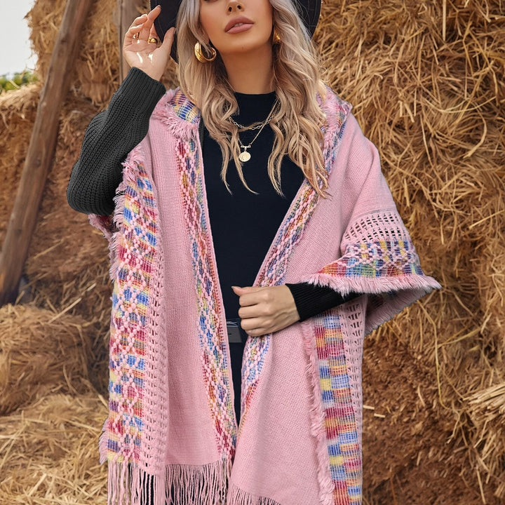 Hooded Cape – Geometric Pattern & Soft Comfortable Fit