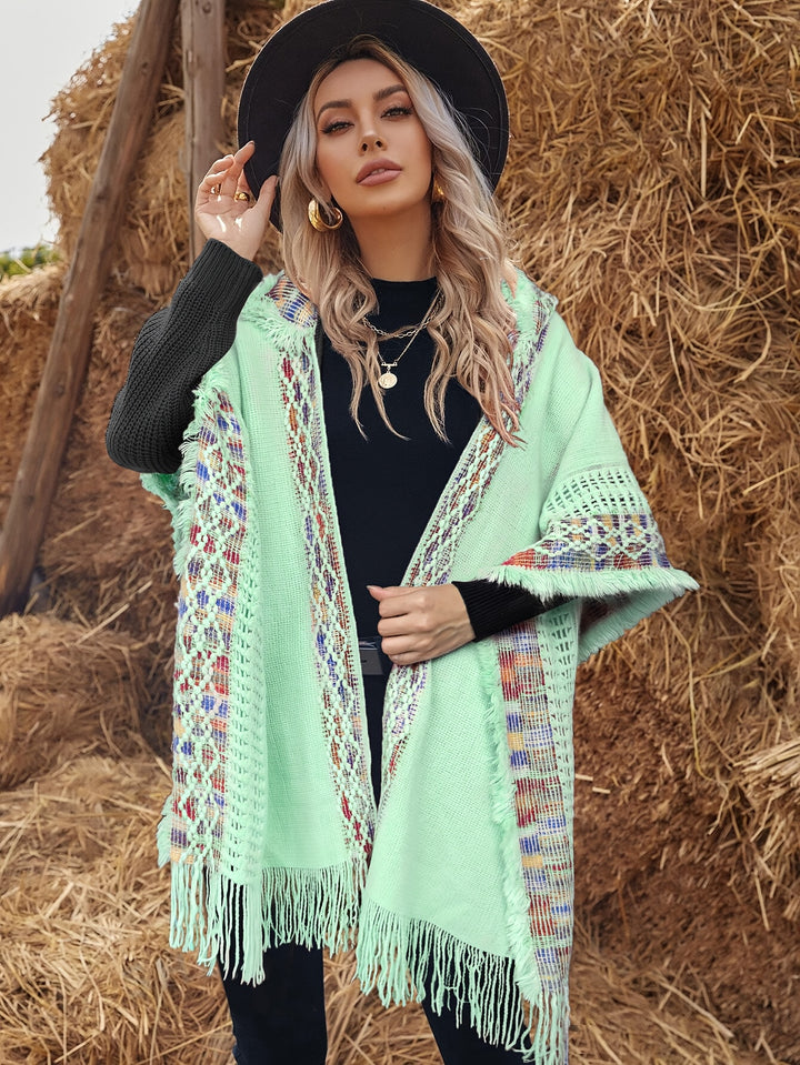 Hooded Cape – Geometric Pattern & Soft Comfortable Fit
