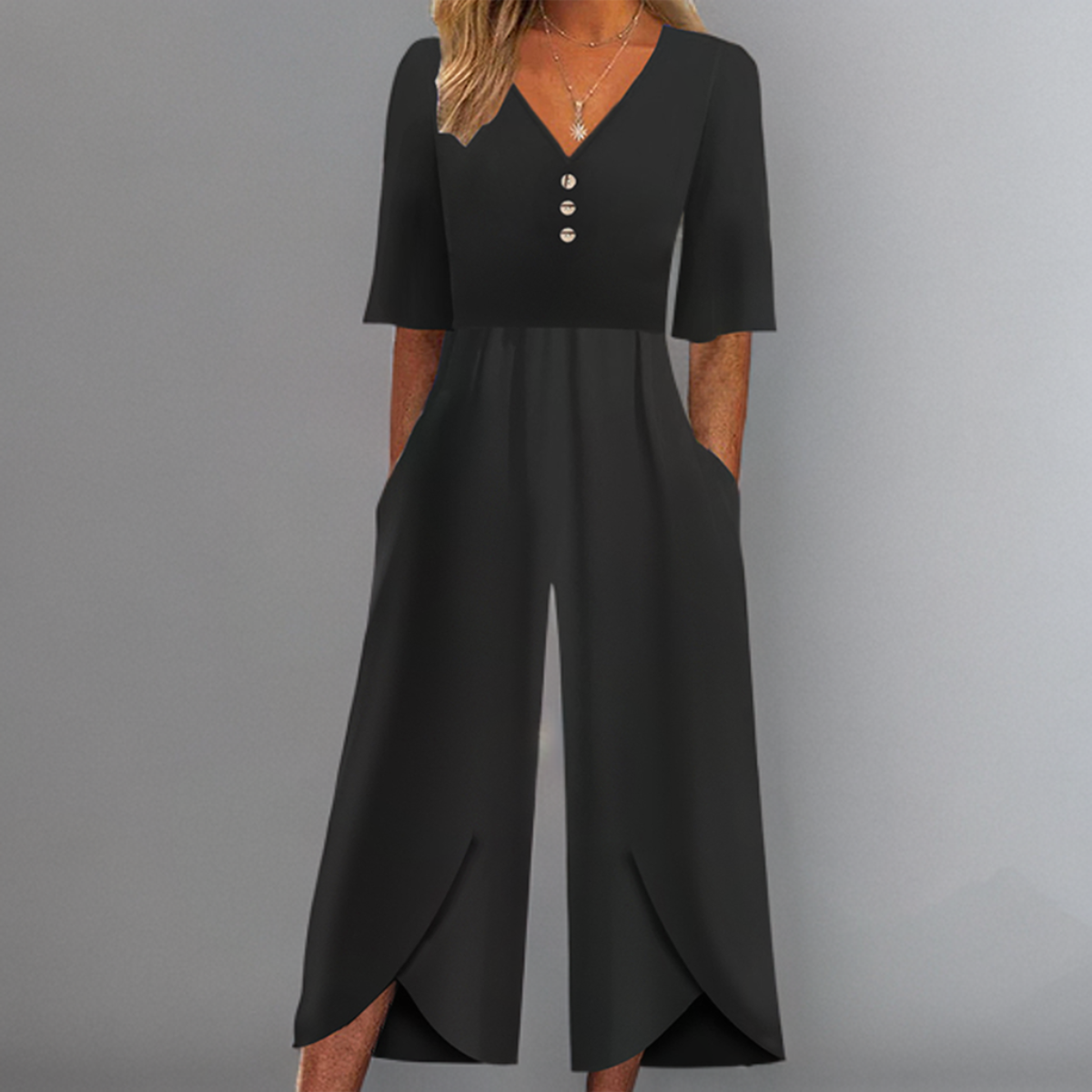 Leokadia - Stylish Black Jumpsuit with Side Pockets