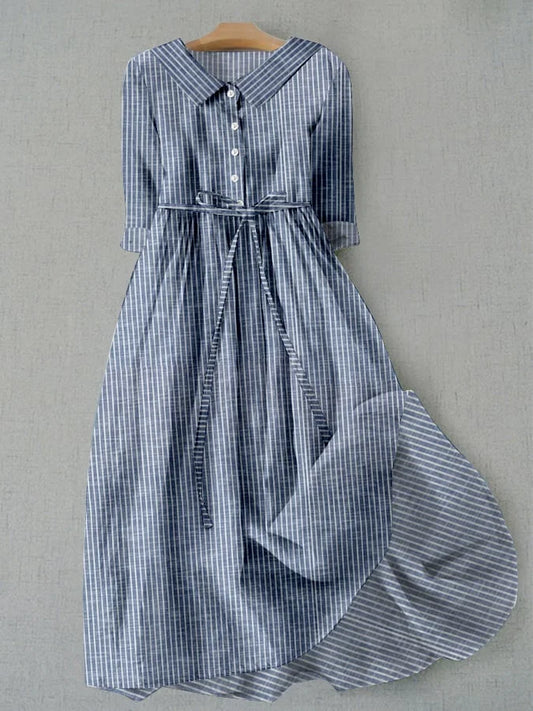 Striped Vintage Dress with Lace: A Timeless Elegance