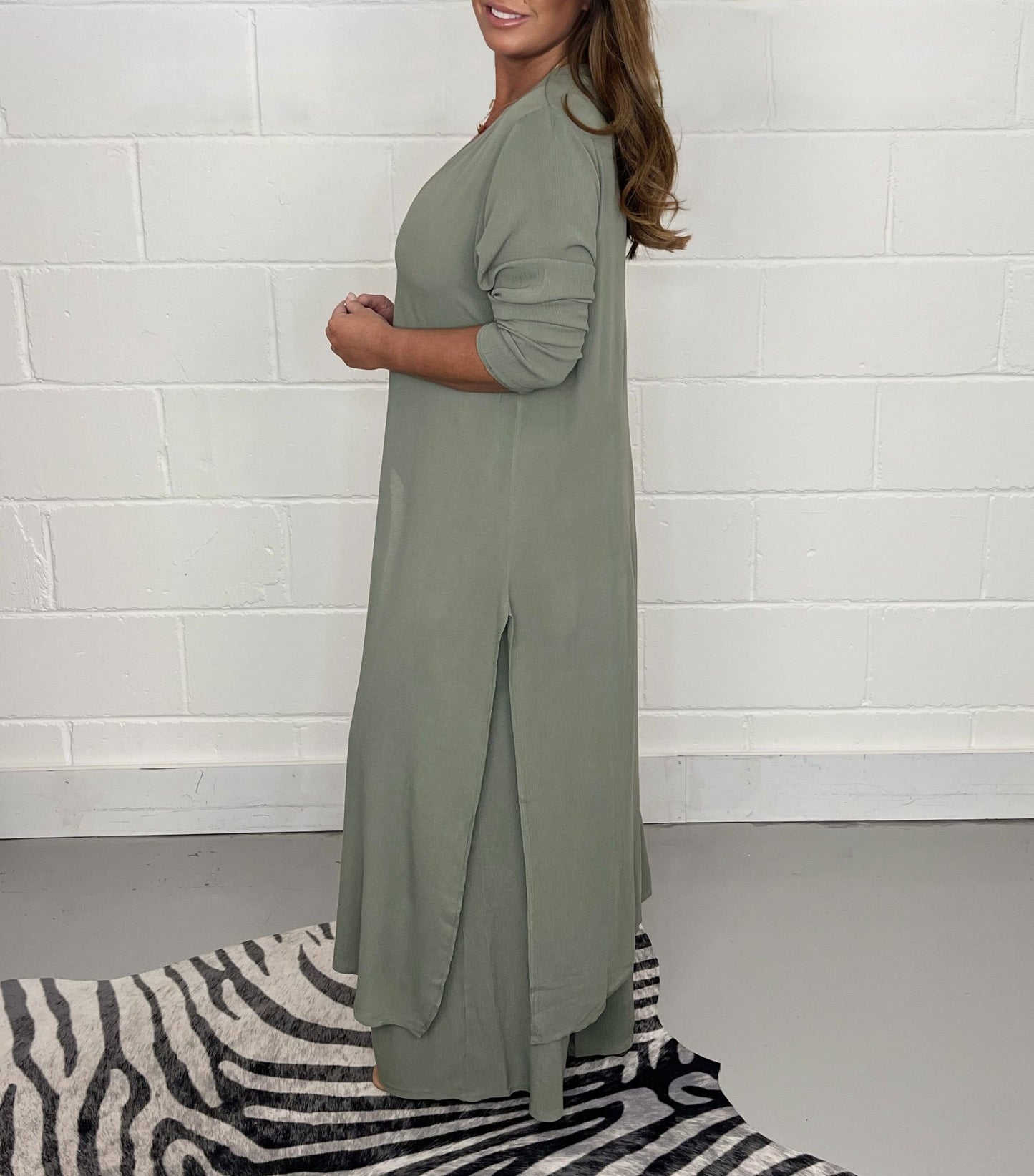 Stylish Two-Piece Long Tunic and Trousers Set for Effortless Elegance