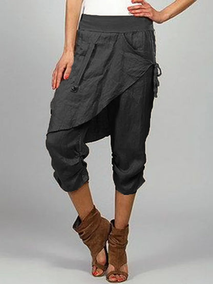 Relaxed Fit Solid Color Ruched Capris with Spliced Design