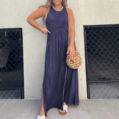 Effortless Chic Loose Fit Maxi Dress with Stylish Slit