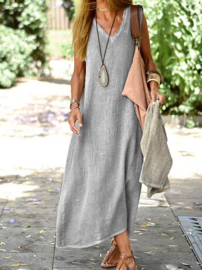 Elegant Sleeveless V-Neck Maxi Dress for Women in Classic Colors