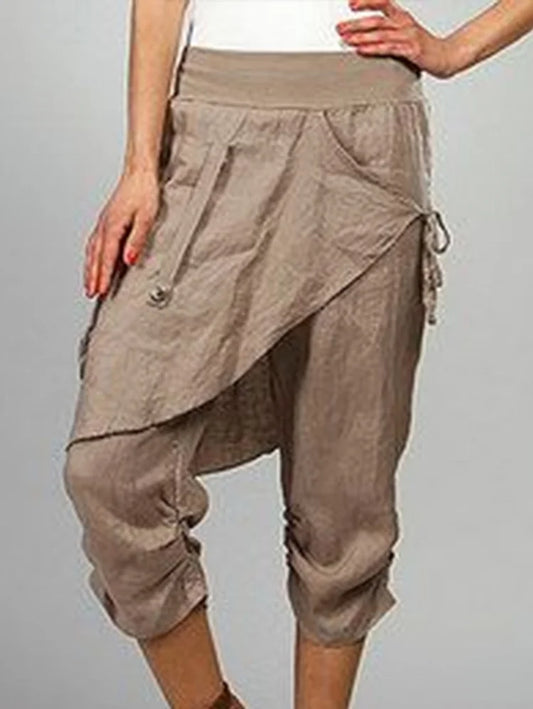 Relaxed Fit Solid Color Ruched Capris with Spliced Design